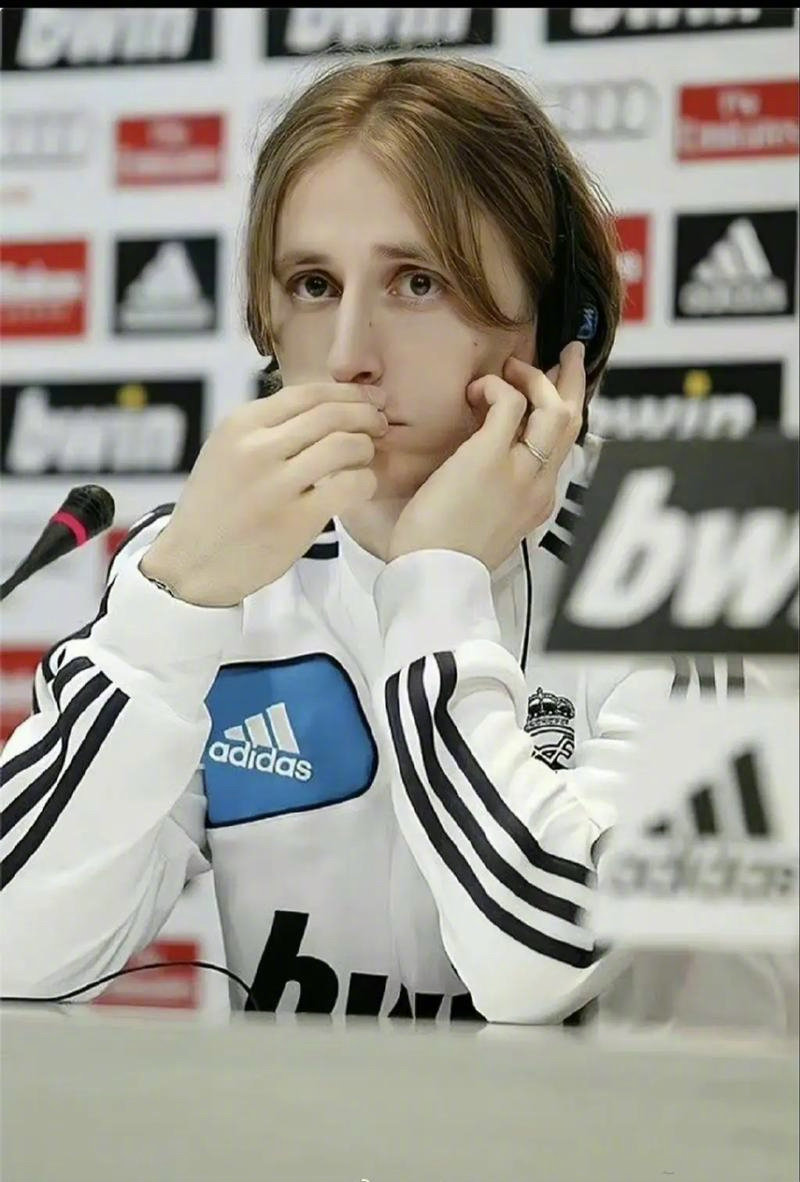 前队友莫尔费奥：让大因扎吉掏钱真的不容易，他有点小气